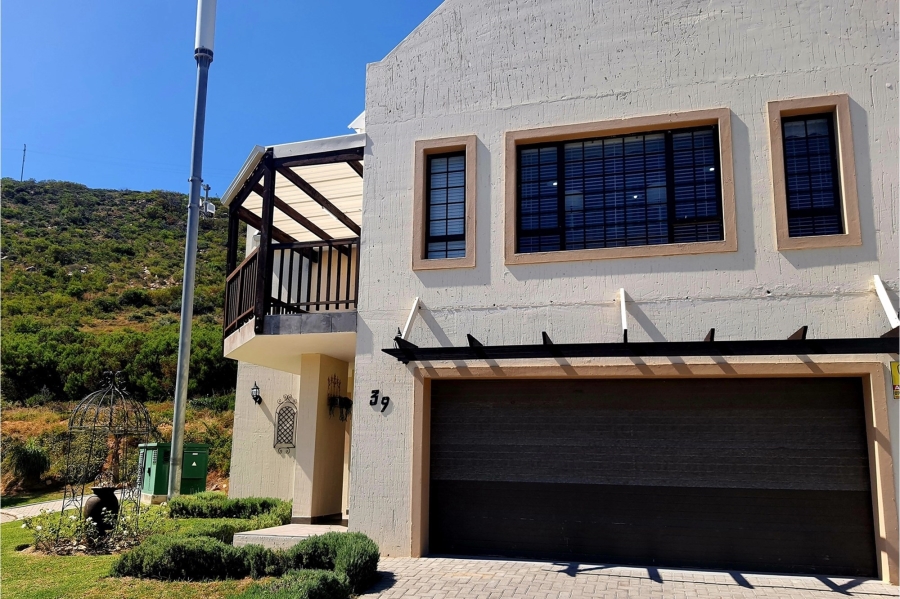 3 Bedroom Property for Sale in Vakansieplaas Western Cape